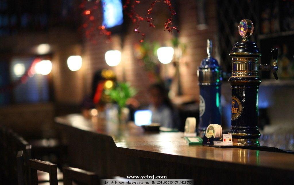 开酒吧注意事项：酒的定位、 价格、 饮料价格