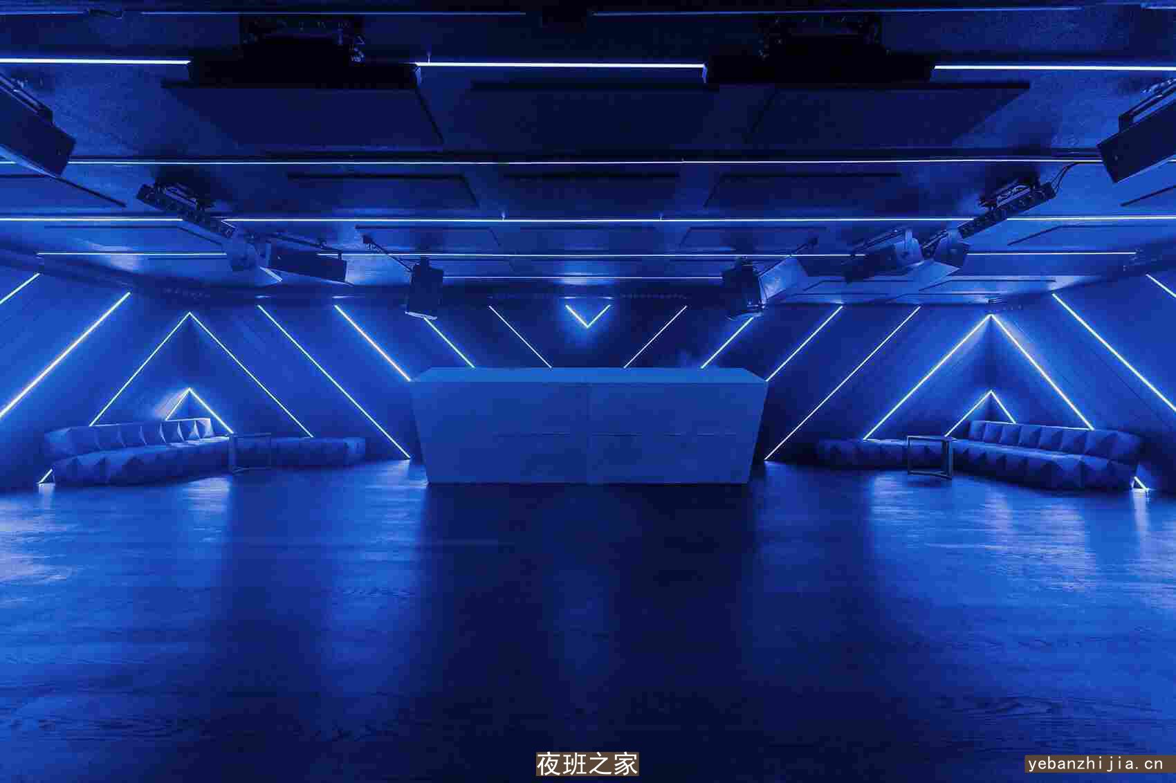 迪庆酒吧招聘，现在的酒吧经营式分析表