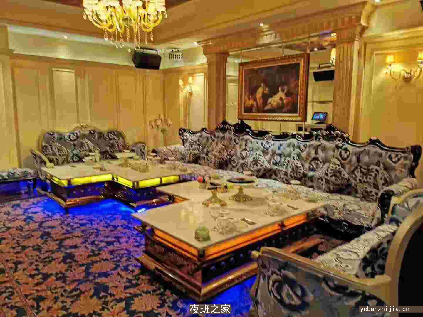黄冈场所招聘服务员，一千起工资商务场无费用