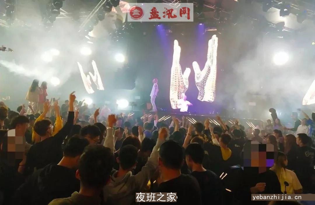 和田夜场招聘月亮不会因为你的抱怨，今晚不再降落