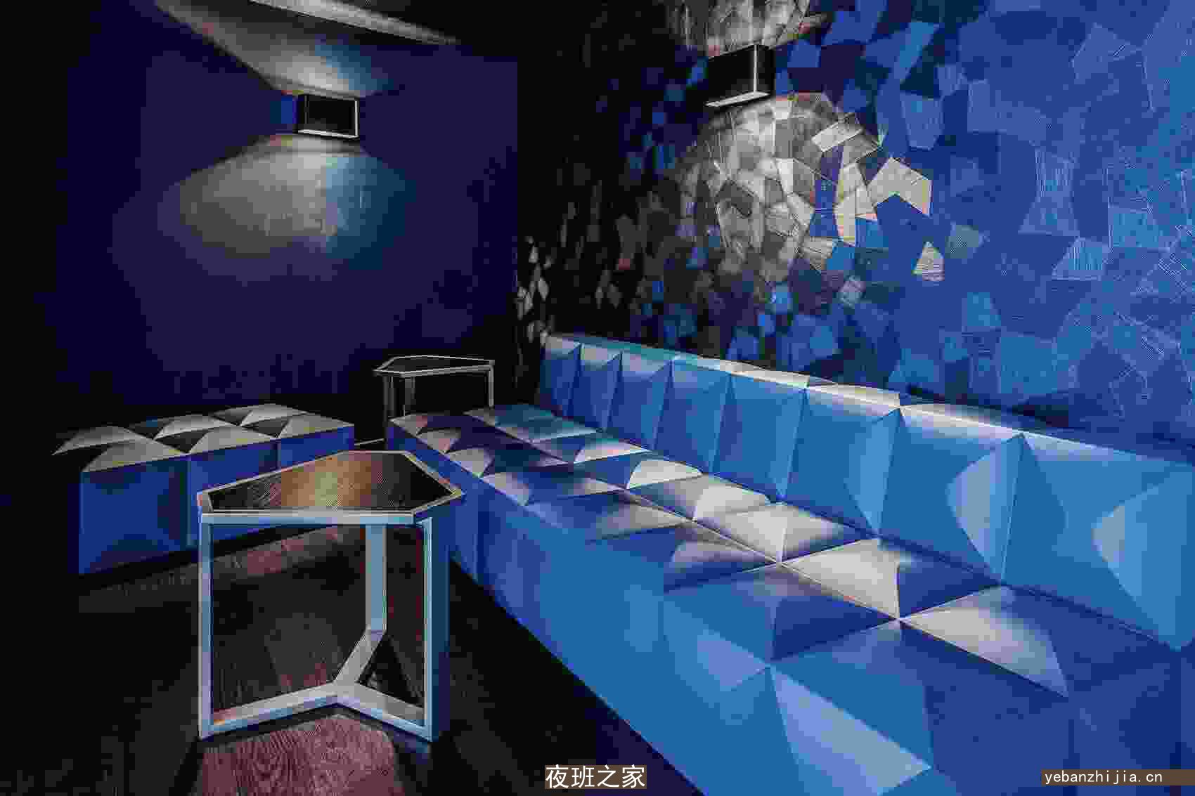 定安更新酒吧招聘服务员_日入10/_门槛底/薪
