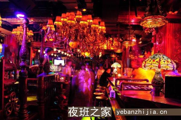葫芦岛生意好的酒吧招聘服务员_无需站位_上班不用烦恼