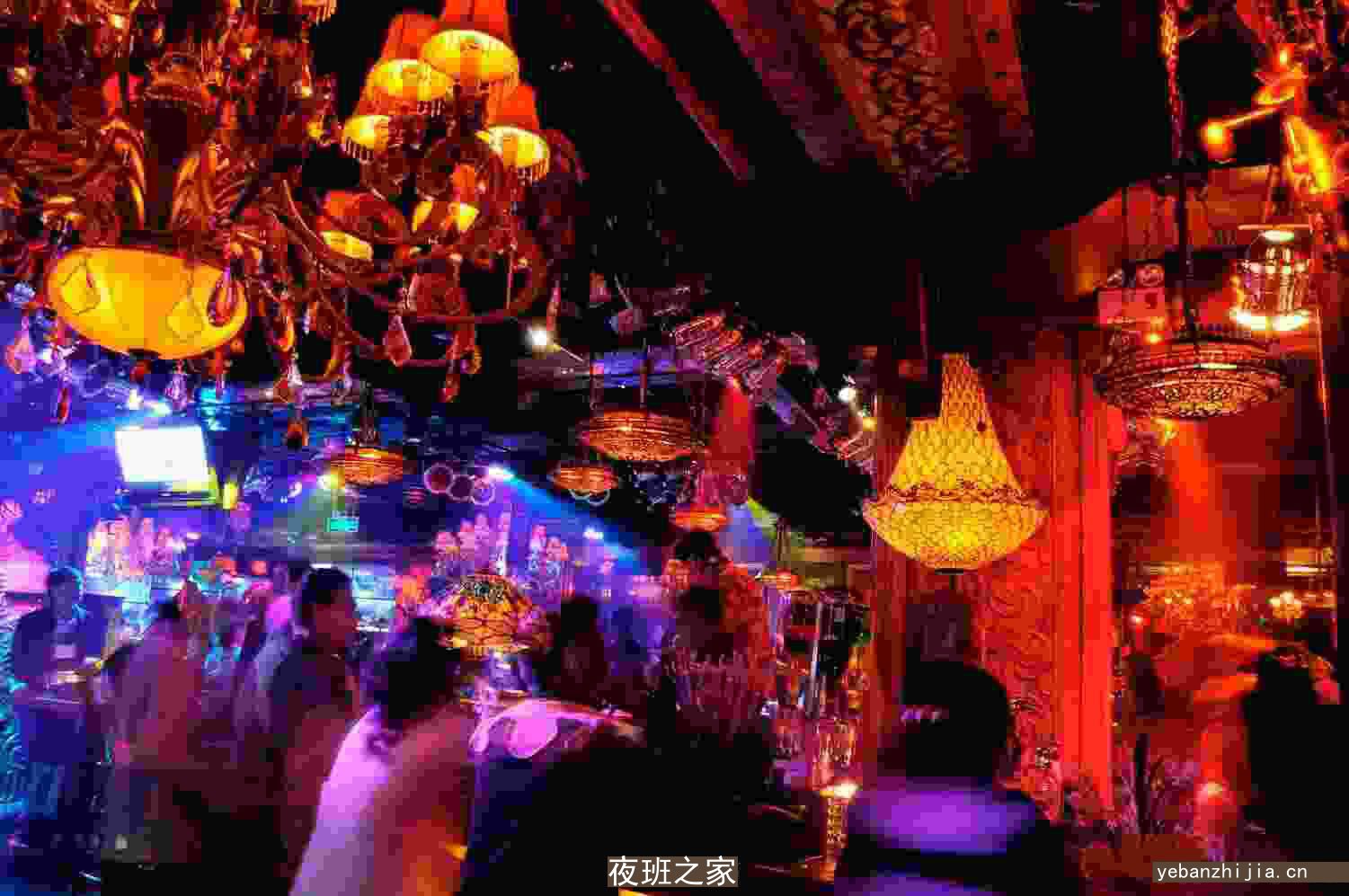 喀什更高酒吧招聘服务员，高薪一千，更加赚