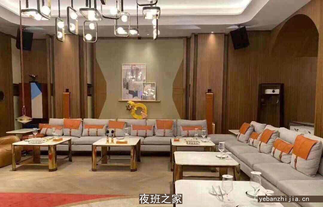 贵阳至尊钻石会酒吧这是贵阳本地人最常去的酒吧之一