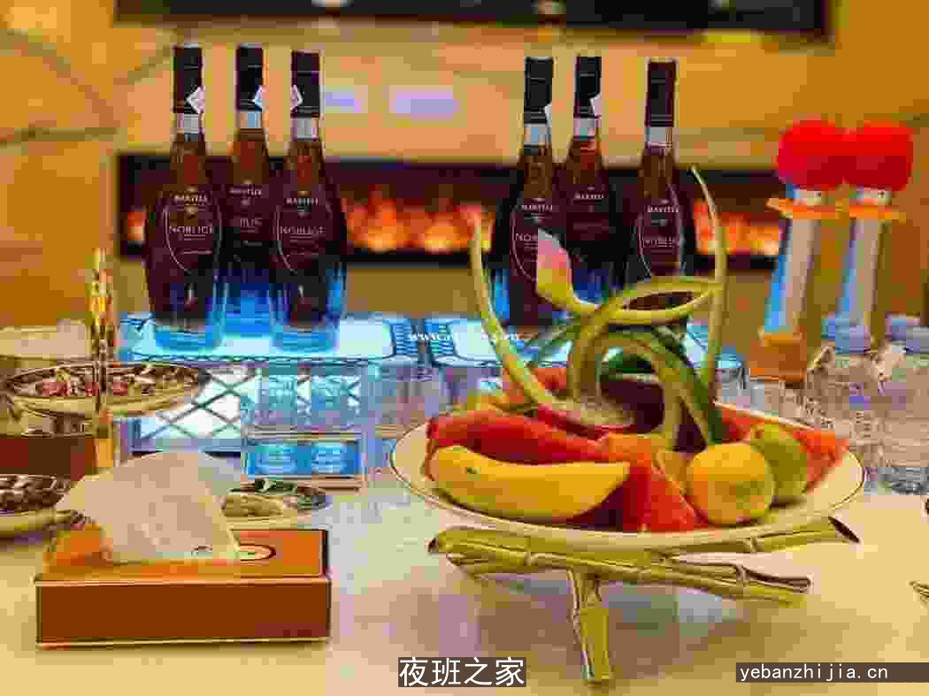 无锡铂金汇商务会所小包多少，铂金汇酒吧是嗨场吗？