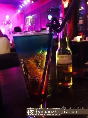 三亚酒吧招聘酒吧真实招聘信息-静吧和花场招聘员工