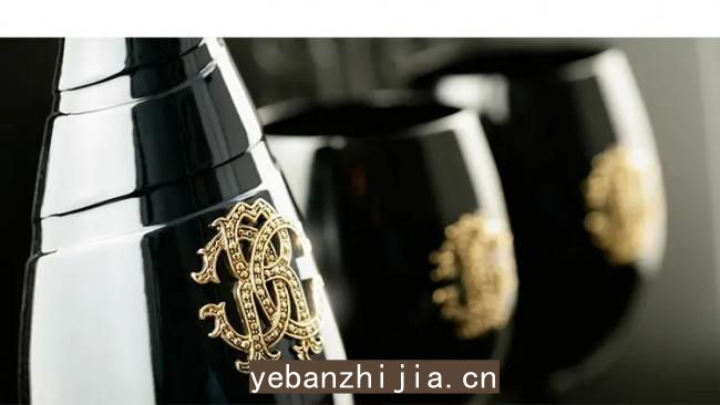 广州场所招聘女服务员，直接到店里面试，坐着上班